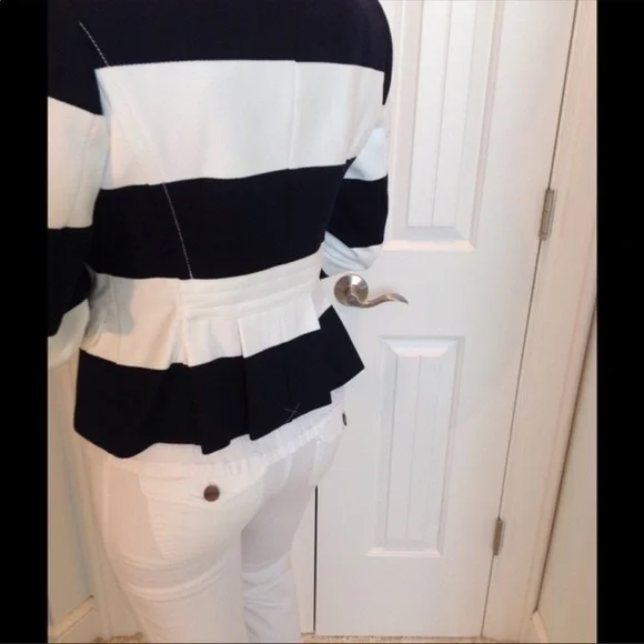 BR Navy and White cotton peplum short peacoat - Picture 5 of 6